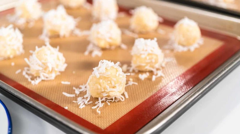 طريقة تحضير بسكويت جوز الهند. سر القرمشة واللون الذهبي في 10 دقائق