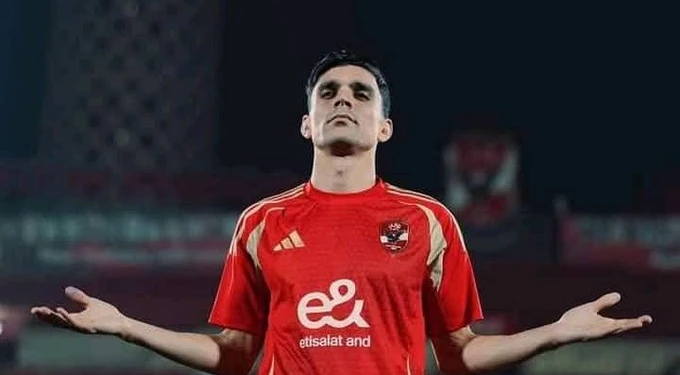 بن شرقي يشعل الجدل في الأهلي. حذف صفته بالقلعة الحمراء من إنستجرام يفتح باب الأزمات