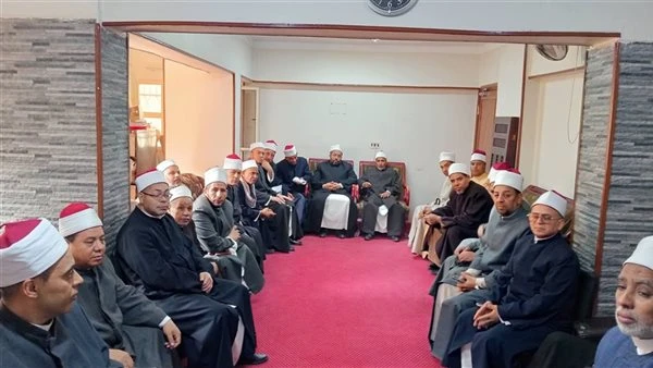 وكيل أوقاف بأسيوط يعقد اجتماعًا مع مديرى الإدارات الفرعية لترشيد استهلاك الطاقة