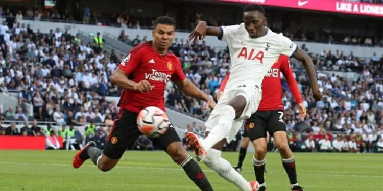 بث مباشر رابط سريع لمباراة مانشستر يونايتد و نيوكاسل في الدوري الانجليزي