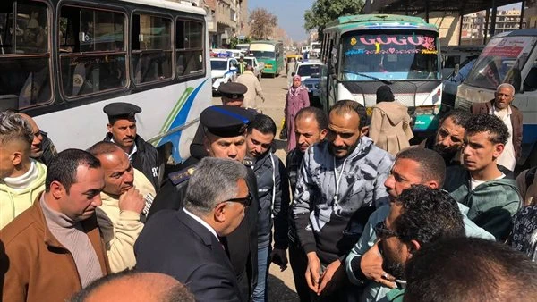 محافظ الدقهلية: لا تهاون مع أي سائق يستغل المواطنين أو يخالف التعريفة الجديدة