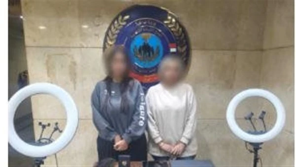 التحقق مع صانعتي محتوى بالقاهرة لنشر فيديوهات خادشة للحياء