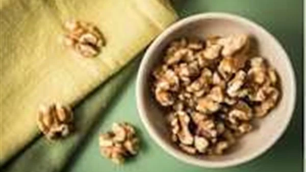 لصحة ودعم القلب.. تعرف على فوائد مذهلة لتناول الجوز