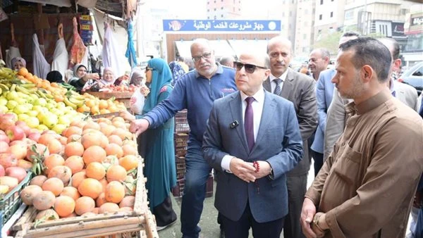 محافظ الغربية يتابع أسواق اليوم الواحد وتخفيضات تصل 30% بالمراكز المختلفة