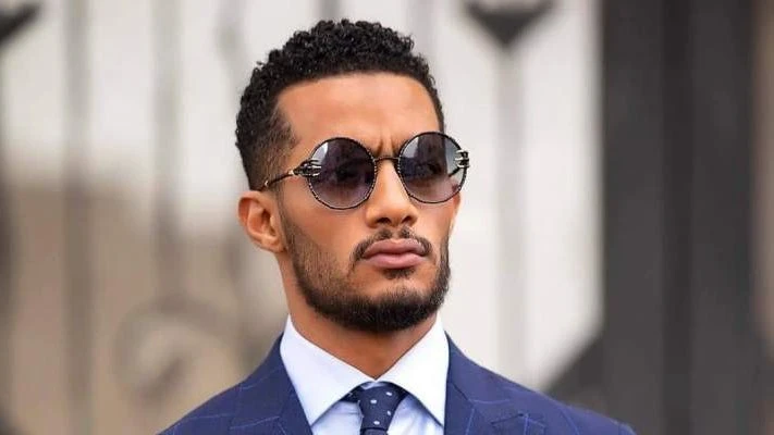 محمد رمضان يستقر على أحمد مراد مؤلف مسلسله 2027