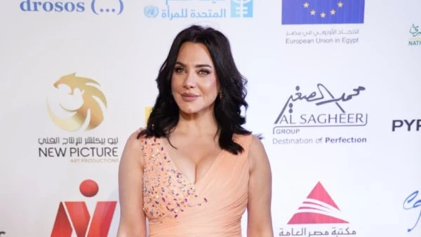 سولاف فواخرجي: مصر احتضنتني بحنان… وتأثرت بقوة النساء في مهرجان أسوان لأفلام المرأة