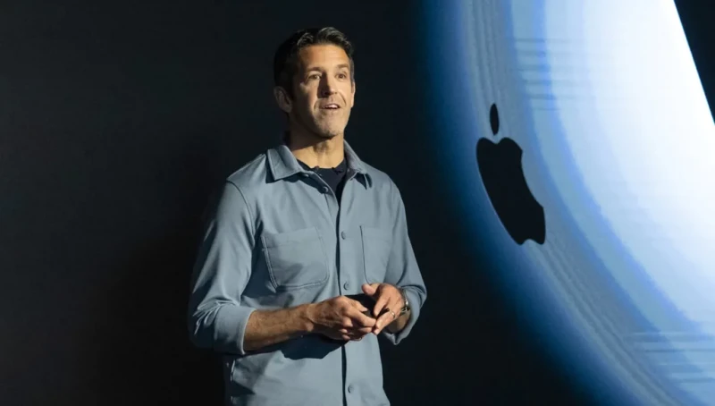 "أبل" تعين جون تيرنوس رئيساً تنفيذياً جديداً لها