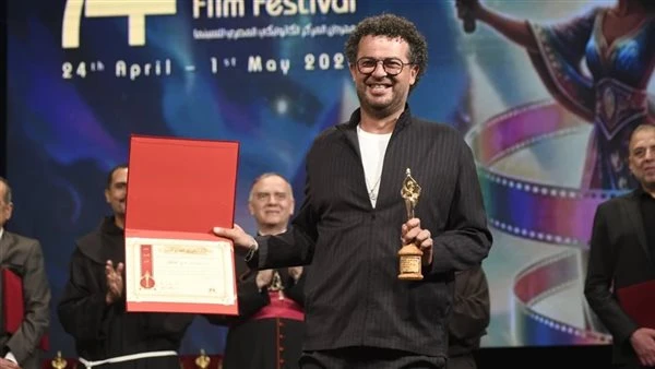 تكريم مدير التصوير مازن المتجول بجائزة الإبداع الفني في مهرجان المركز الكاثوليكي للسينما