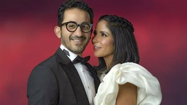 أحمد حلمي ينشر صورة مرسومة لزوجته منى زكي.. ما قصتها؟