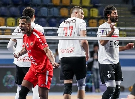 طائرة الأهلي قالت للزمالك: العاصمة إدارية. والكأس أهلاوية