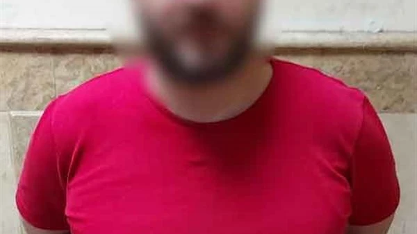 مصرع سيدة وإصابة شخصين في حادث تصادم وانقلاب سيارة بباب الشعرية