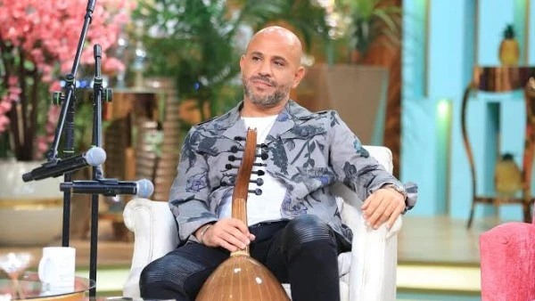 في عزيز الشافعي يشارك كواليس أغنية "أنا جنبك يا صاحبي"