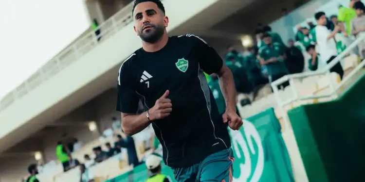 فنربخشة التركي يخطط لخطف “محرز” من حضن الأهلي