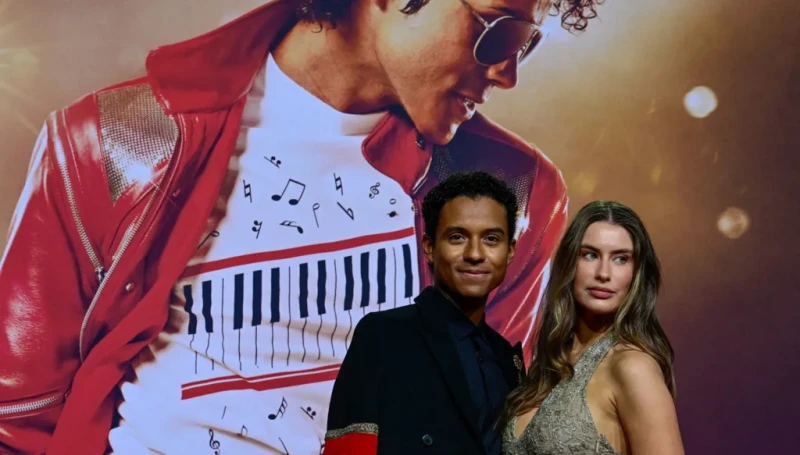 العرض الأول لفيلم عن سيرة مايكل جاكسون يجذب الآلاف إلى برلين
