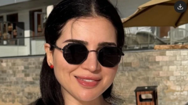 بإطلالة صيفية بيضاء..مي عز الدين تتألق في أحدث ظهور لها