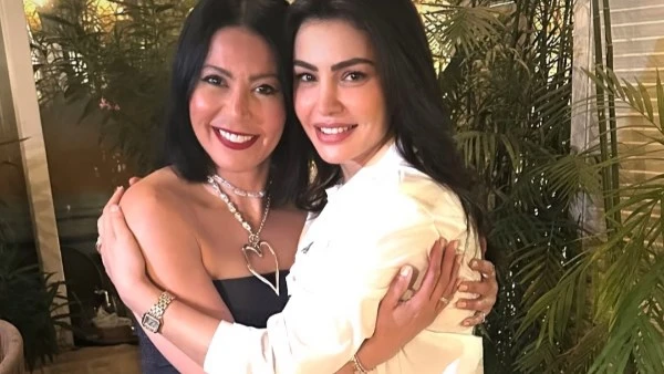 ظهور لافت لدينا فؤاد برفقة لقاء الخميسي