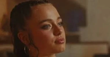 ابنة أنجلينا جولي وبراد بيت تتحول إلى راقصة.. اعرف الحكاية