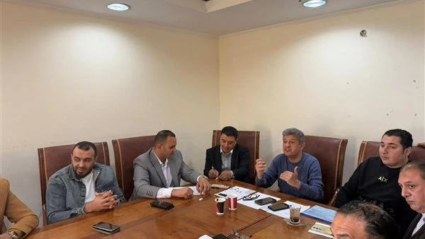 دمياط تتحرك .. لجنة معارض جديدة لإنقاذ عرش الأثاث وفتح أسواق عالمية