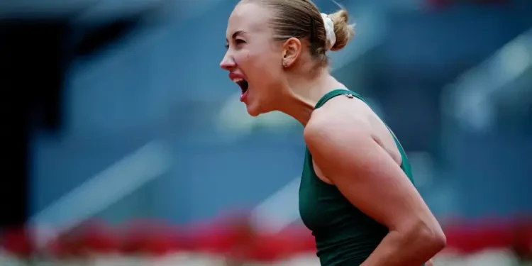 ريمونتادا خيالية. بوتابوفا تعود من الموت وتكتسح بليسكوفا