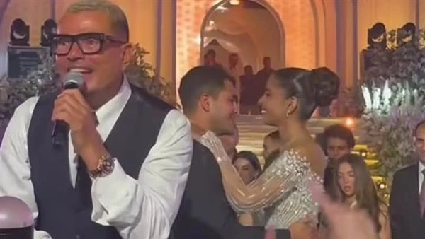زفاف ابنة محمد السعدي. عمرو دياب يشعل الأجواء بأغنية خطفوني