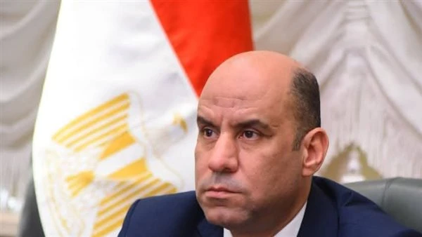 «العمل» تُصدر كتابًا دوريًا لمديرياتها بالمحافظات لمتابعة تطبيق العمل عن بُعد بالقطاع الخاص