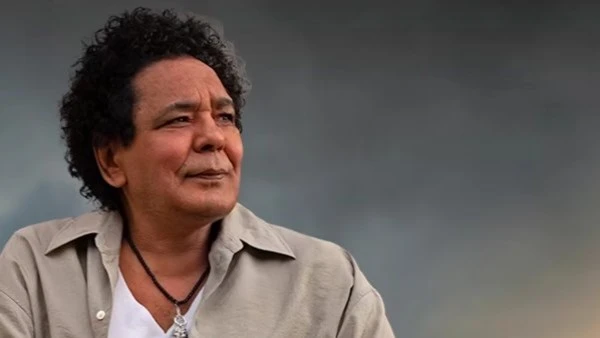 محمد منير يطرح قريبًا باقي أغاني ألبومه وسط نجاحات متتالية| خاص