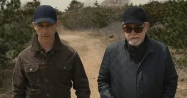 توتر بين بريان كوكس وجيريمى سترونج لـ هذا السبب