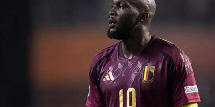 لوكاكو يتصاب في الكاحل. ويحرق دم نابولي وبلجيكا