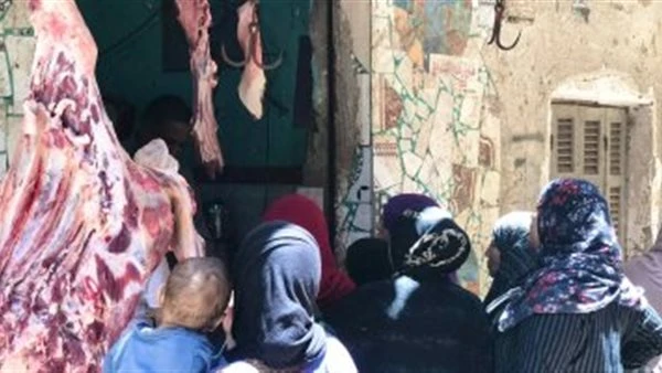 هل ترتفع أسعار اللحوم في عيد الأضحى؟.. رئيس شعبة القصابين يرد