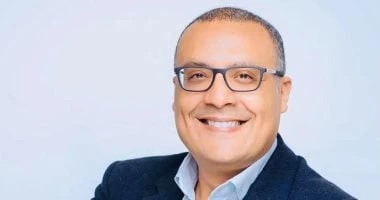 يسرى الفخرانى: عودة شيرين عبد الوهاب بتوقيع عزيز الشافعى مبهجة