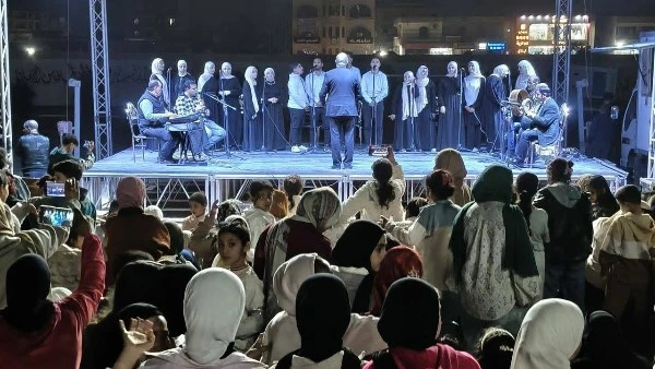 إقبال كبير على أنشطة مسرح الثقافة المتنقل بالفيوم