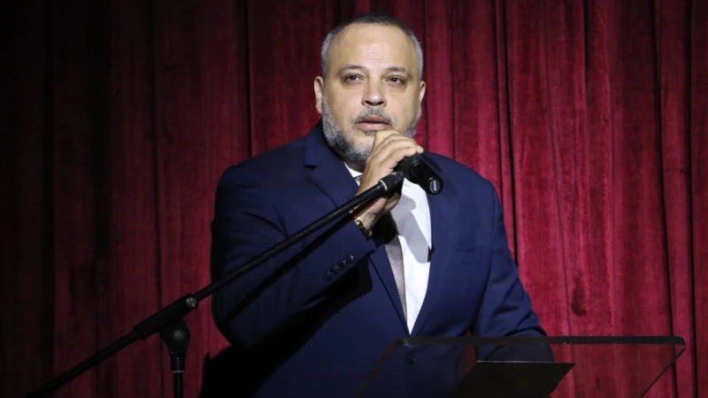 تامر عبد المنعم ويكشف عن مشروع جديد في الصيف