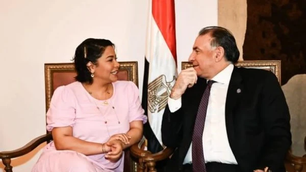 الاعلامى محمد فودة يحتفي بعودة شيرين عبد الوهاب.. ويؤكد: صوت مصر الأول