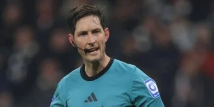 الألماني ماتياس يولنبيك حكماً لقمة الزمالك والأهلي في دوري نايل