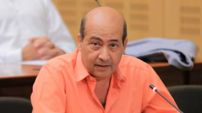 طارق الشناوي : درة في علي كلاي بدت وكأنها تؤدي دور بنت البلد