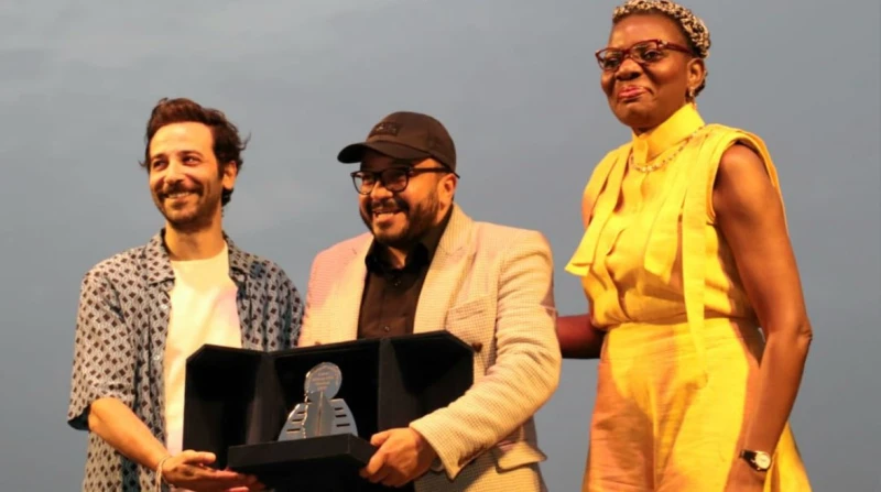 حسام داغر بعد تكريمه في مهرجان الأقصر: نتيجة تعب ربنا كلله بالنجاح