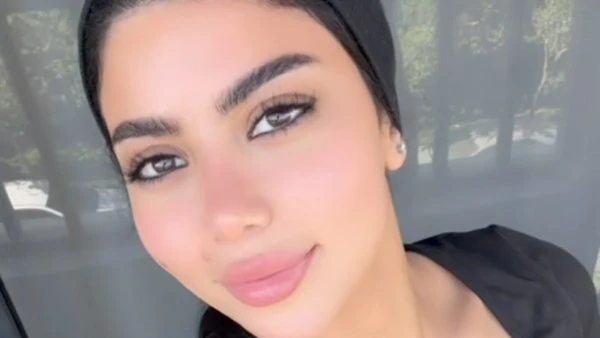 كارولين عزمي تخطف الأنظار في أحدث ظهور