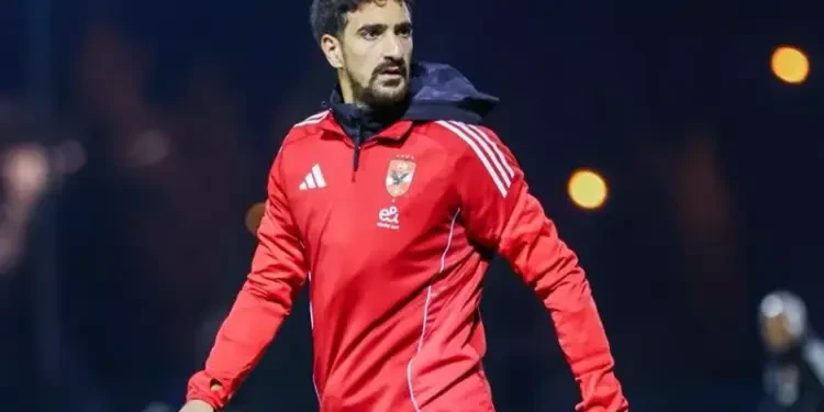 “بن رمضان” على كف عفريت. الأهلي “يفتح” باب الرحيل