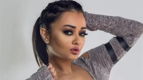 الساكت عن الحق شيطان أخرس .. راند البحيرى تهاجم منقدى ابنة محمد صلاح