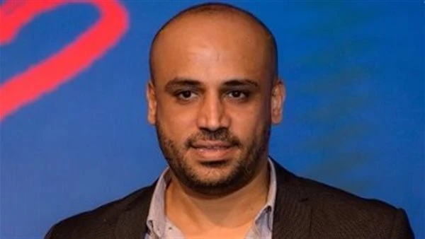 أول تعليق من الملحن محمد يحيي بعد إصابته بكسر في القدم |صورة