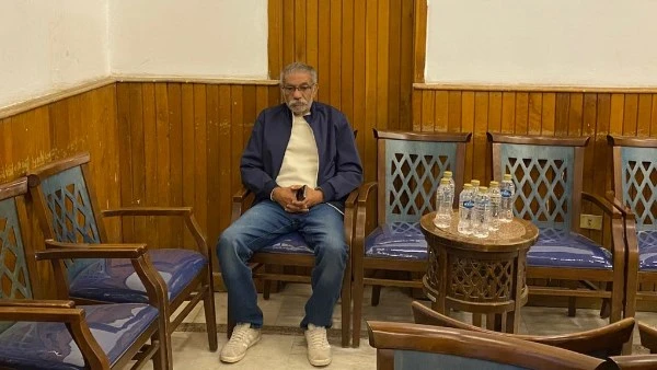 سيد أسرة طارق سعيد تستقبل العزاء في المخرج الراحل