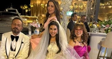 خالد سرحان مدير فندق تؤول ملكيته إلى ياسمين صبرى فى فيلم نصيب