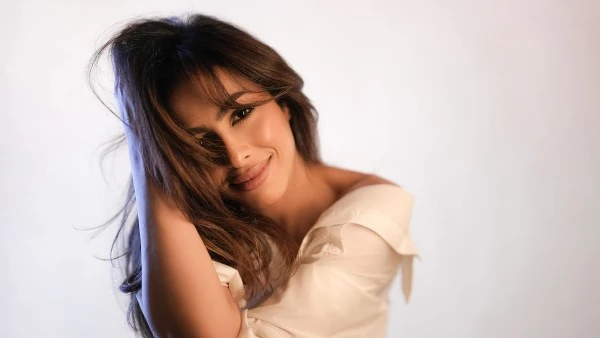 سارة محجوب تطرح أولى أغانيها أسامحك ليه