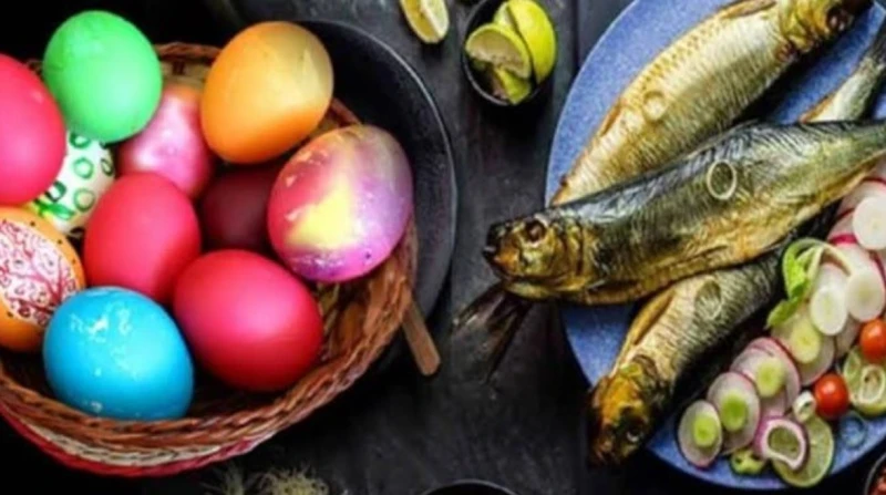 في شم النسيم. 8 أطعمة تساعد جسمك على التعافي بعد الإفراط في تناول الفسيخ والرنجة