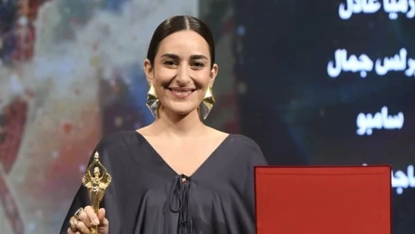 شخصية متكاملة | أمينة خليل توجّه رسالة ريهام خاص