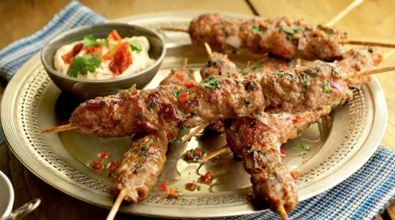 "مش هتشريها من برة". تكات الحاتي الأصلية لكفتة متماسكة وطرية في 10 دقائق