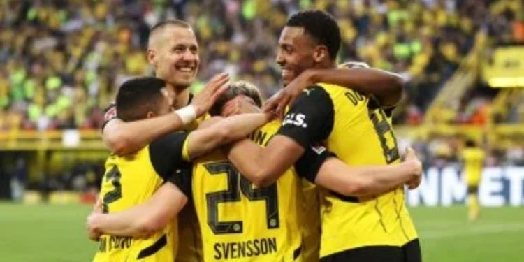 بوروسيا دورتموند يستضيف باير ليفركوزن في قمة الدوري الألماني