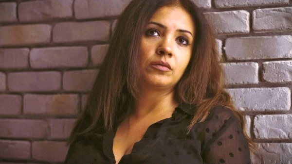 فيروز كراوية تطلق اغنيتها الجديدة حُب ساعة على جميع المنصات الموسيقىة