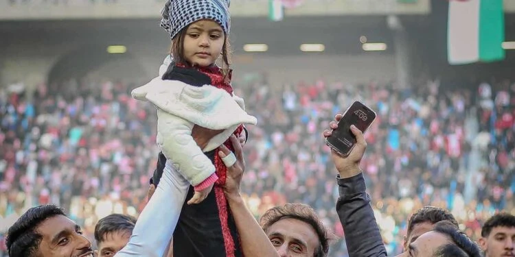 إيفيلينا قالتها صريحة: فلسطين أولى بكرسي المونديال