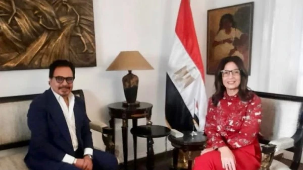 وزيرة الثقافة تناقش مع محمد رياض الاستعدادات للدورة 19 من المهرجان القومى للمسرح المصرى